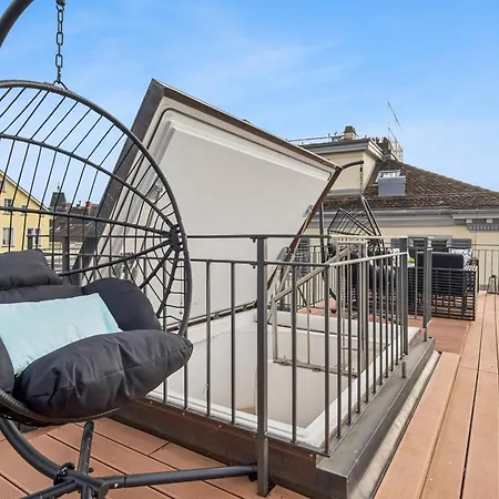 Old Town Diamond Penthouse Ac Private Rooftop *