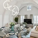 Old Town Diamond Penthouse Ac Private Rooftop ציריך