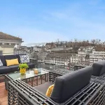 Old Town Diamond Penthouse Ac Private Rooftop 아파트 *