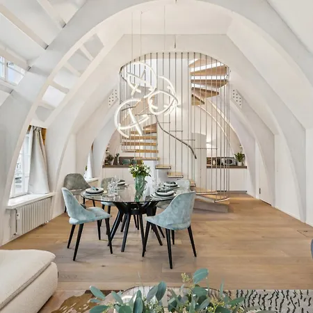 Old Town Diamond Penthouse Ac Private Rooftop *