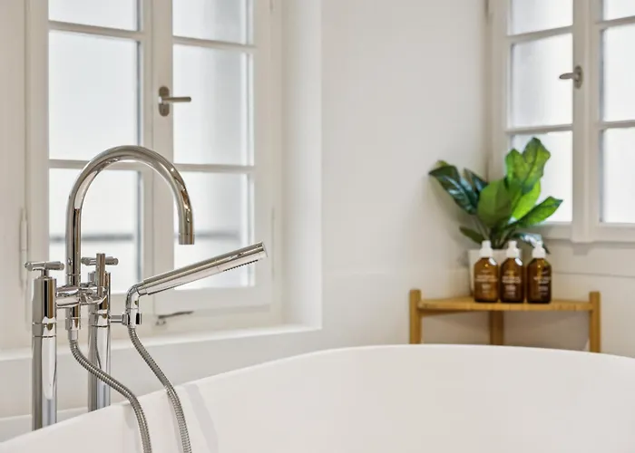 Old Town Diamond Penthouse Ac Private Rooftop Apartment Zurich