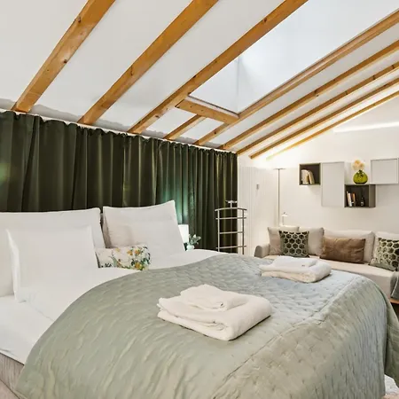 Old Town Diamond Penthouse Ac Private Rooftop Lägenhet *